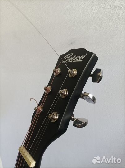 Акустическая гитара Belucci