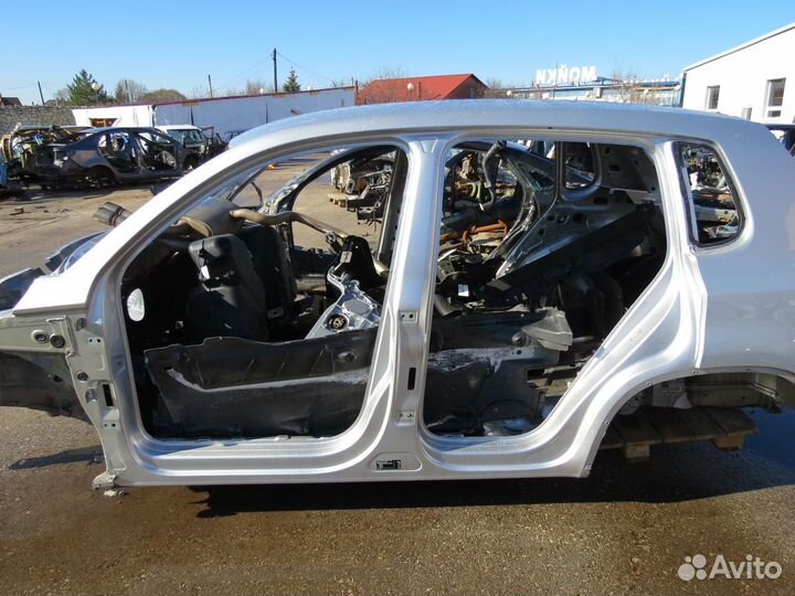 Порог со стойкой левый Volkswagen Tiguan