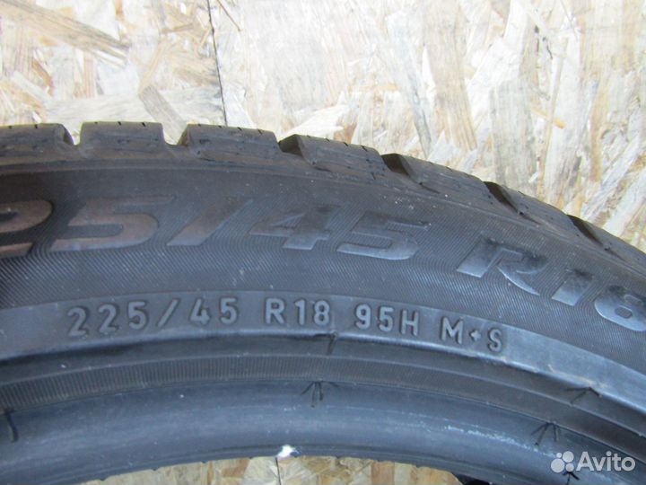 Pirelli Winter Sottozero 3 225/45 R18