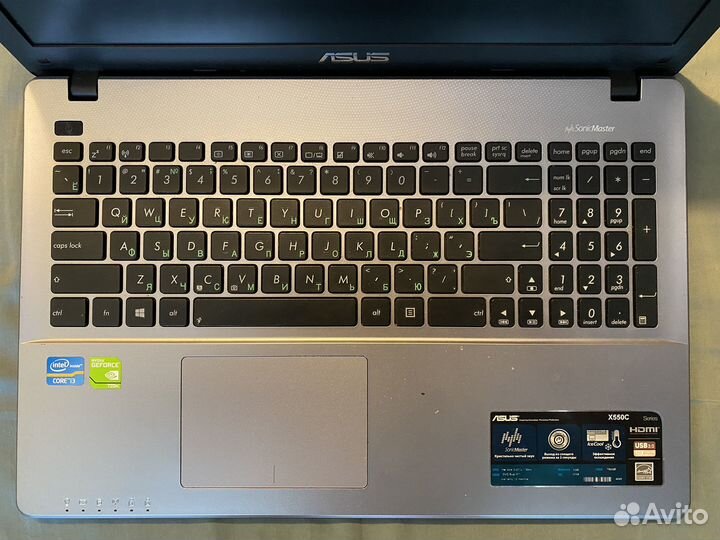 Ноутбук asus x550c