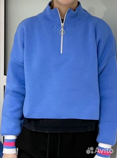 Укороченная кофта женская оверсайз с молнией