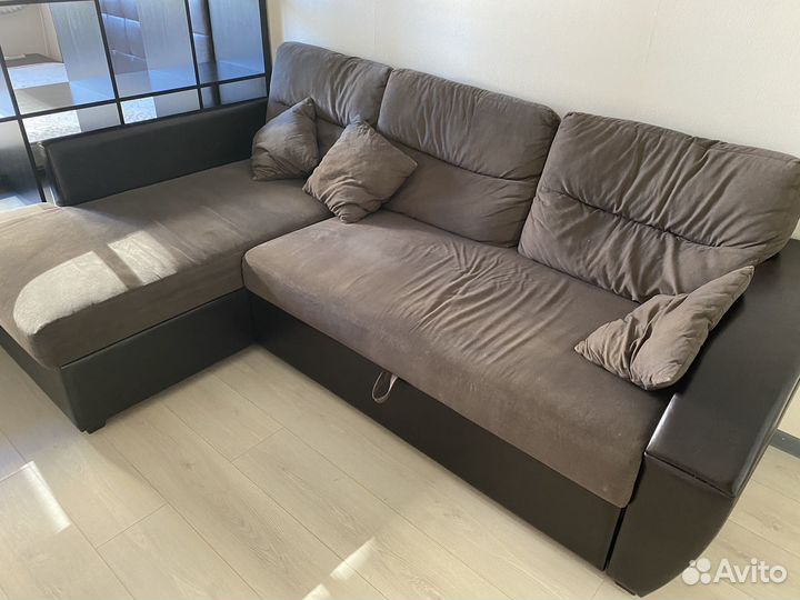 Угловой диван