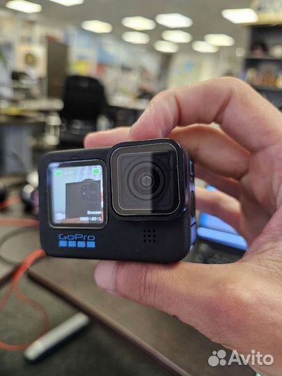 Камера GoPro Hero 10 black + стафф