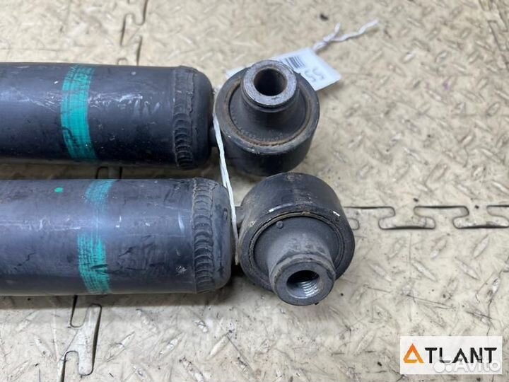 Амортизатор задний toyota prius