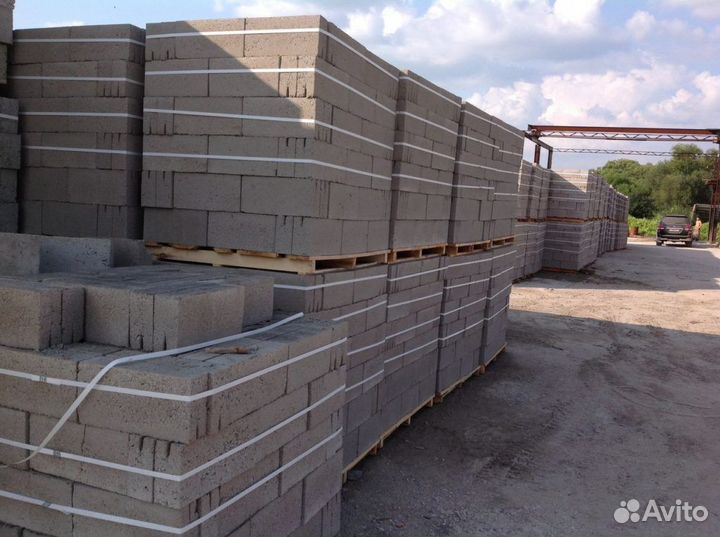 Блок керамзитобетонный перегородочный 2-х щелевой