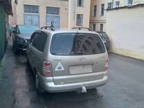 Hyundai Trajet 2.0 MT, 2005, 313 398 км, с пробегом, цена 390 000 руб.