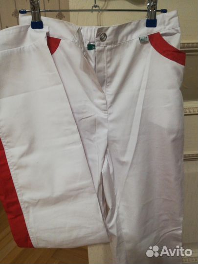 Медицинский костюм женский