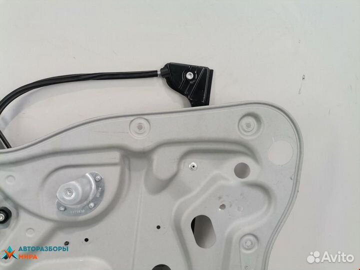 Стеклоподъемник Volkswagen Caddy 3 2005 2K2837730L