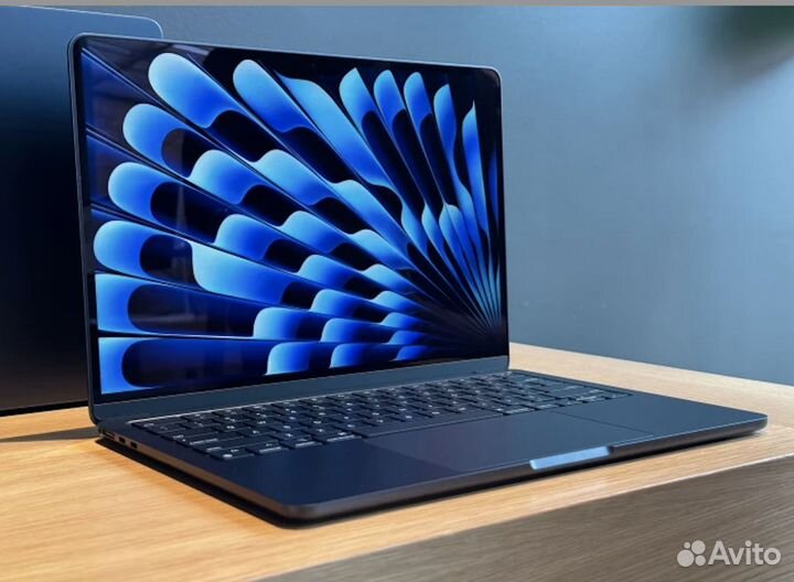 MacBook Air 13 M3 256Gb midnight. Новый. Гарантия