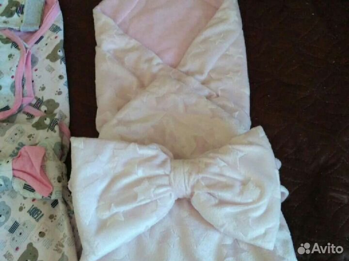 Комплект на выписку для девочки