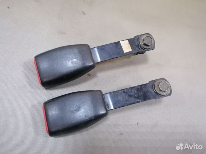 Ответная часть ремня безоп.Nissan Almera N15 1997