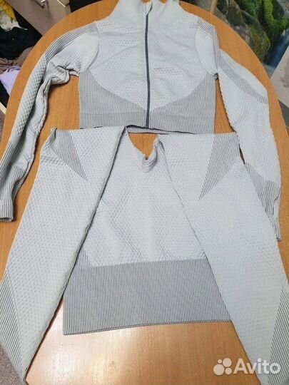 Костюм для фитнеса, бесшовный (лосины+рашгард)