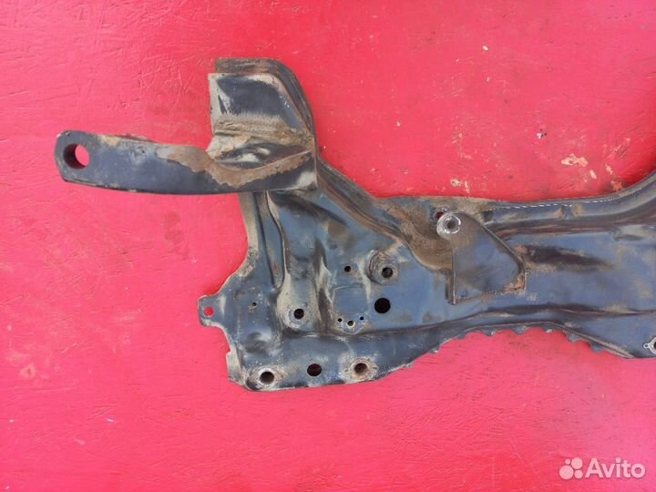 Передний подрамник Ford Focus 1 рестайлинг