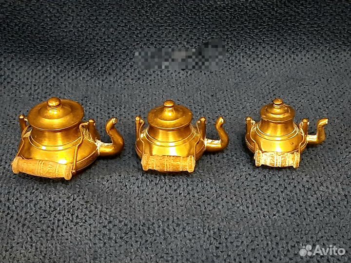 Миниатюрный чайник из латуни