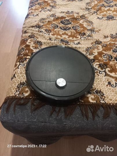 Робот пылесос