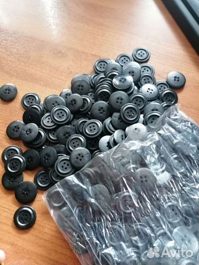 Пуговицы