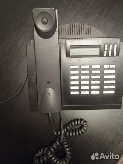 Телефон
