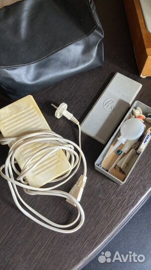 Электрическая швейная машина Чайка, 144A