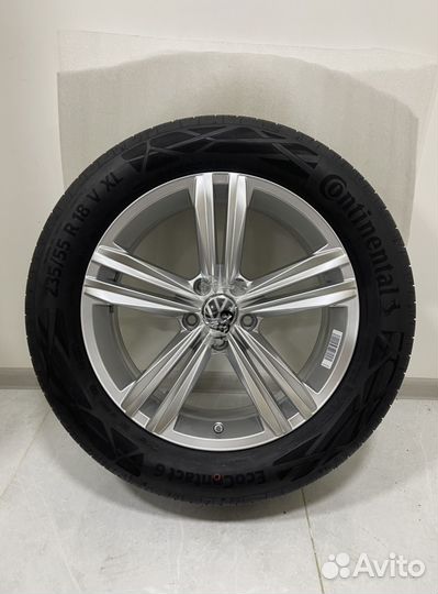 Новые Volkswagen Toguan, Michelin 235/55 R18