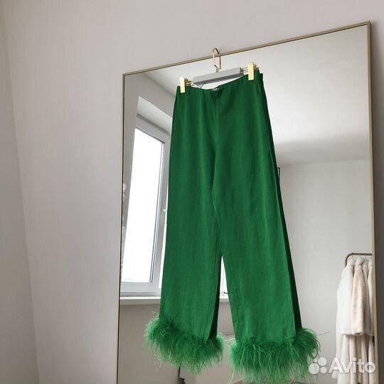 Бюки с перьЯми новогодние XS lime новые