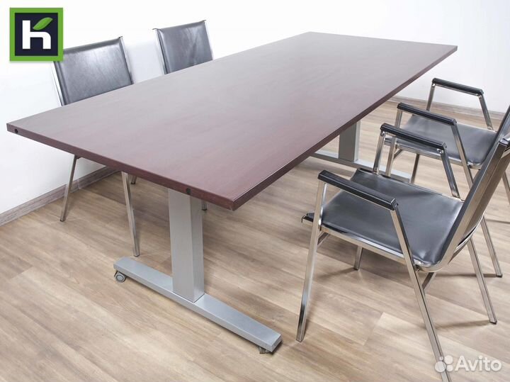 Стол для переговорной Импорт
