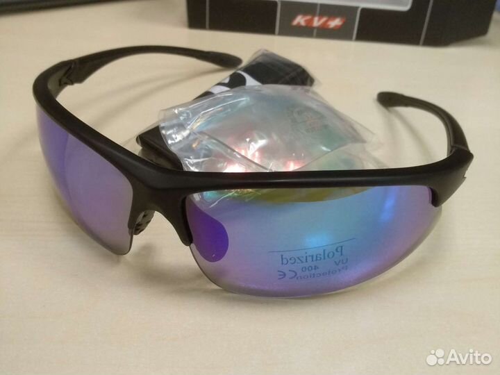 Солнцезащитные очки