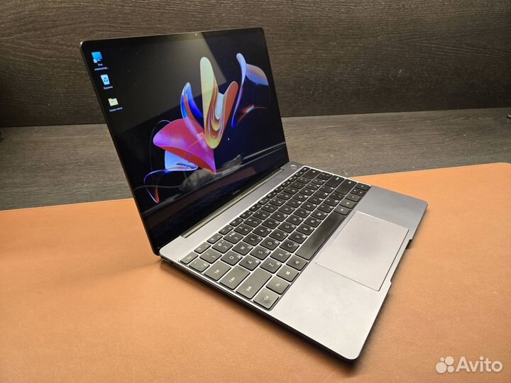 Huawei Matebook 13 AMD ryzen 5