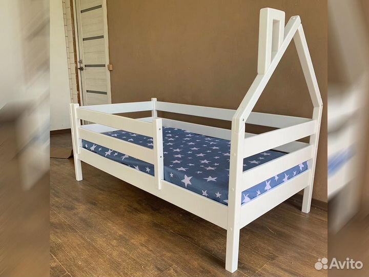 Кровать детская тахта с изголовьем домик