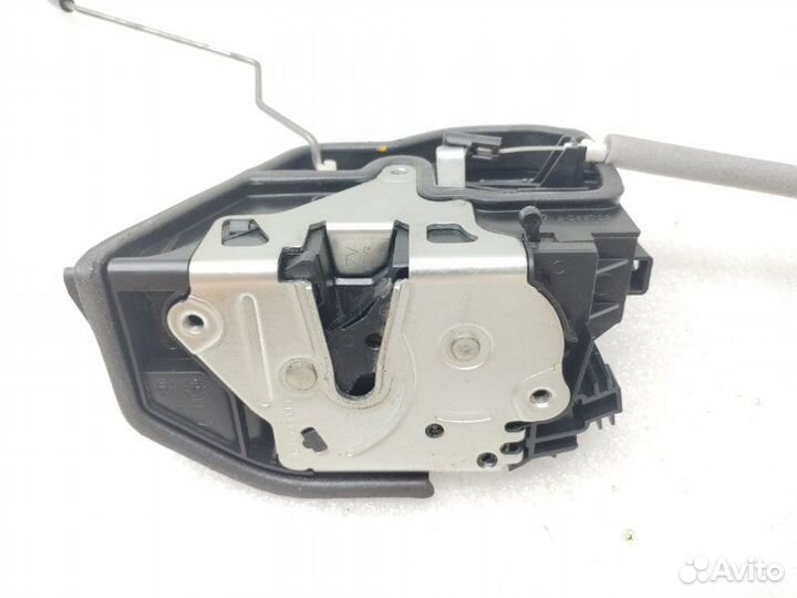 Замок двери задний левый Bmw 5-Series F10 2011