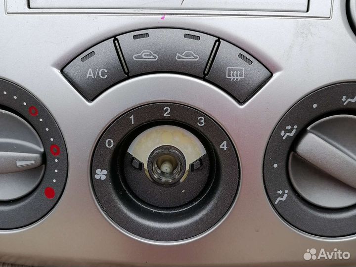 Магнитолла мазда демио