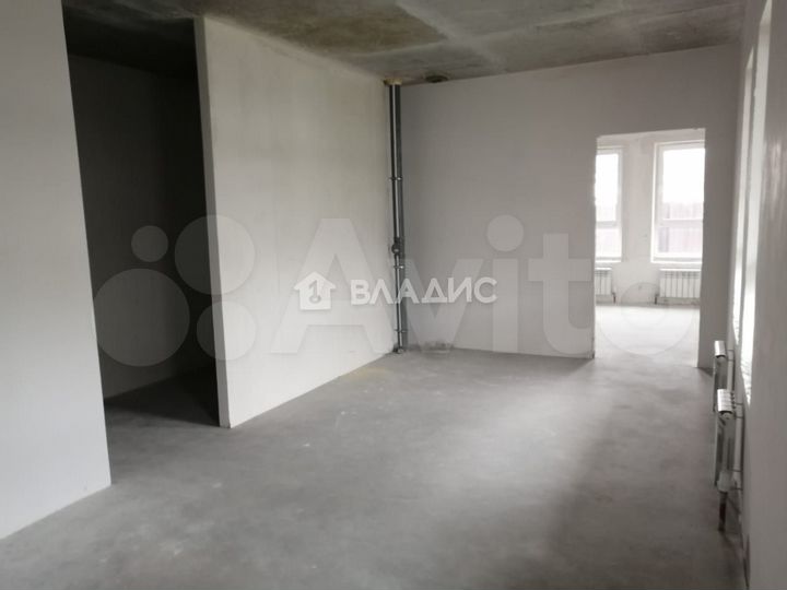 3-к. квартира, 80 м², 1/17 эт.