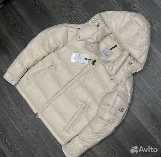 Пуховик Moncler