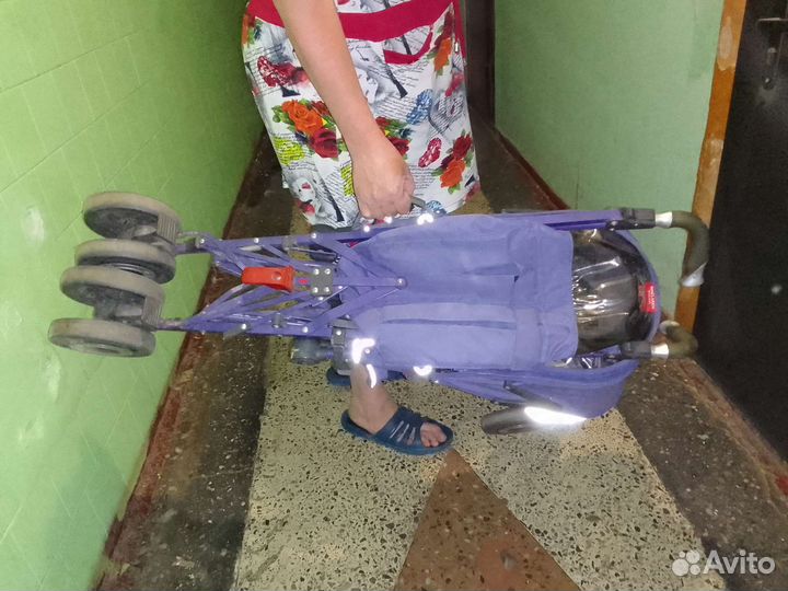 Прогулочная коляска трость бу