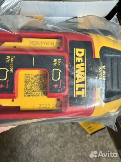 Аккамуояторная батарея DeWalt DCB547 9 Ач