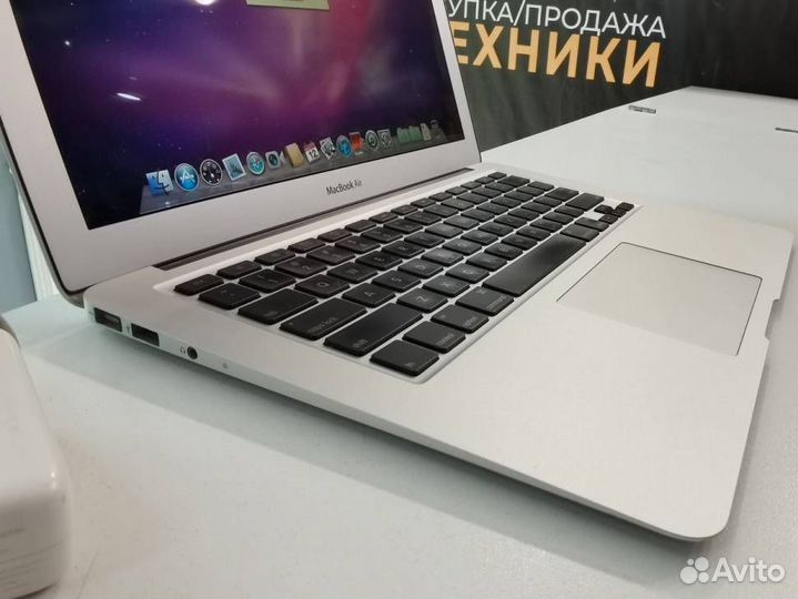 Ноутбук Macbook Air 13 Late 2010 Ssd 120