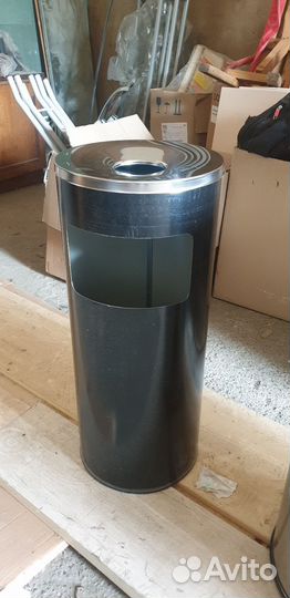 Урна из оцинкованной стали с полимерным покрытием