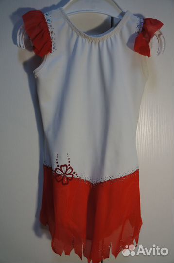 Гимнастический купальник 104р