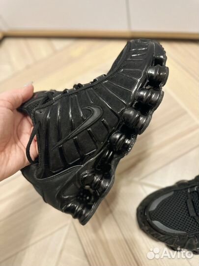 Кроссовки мужские 39