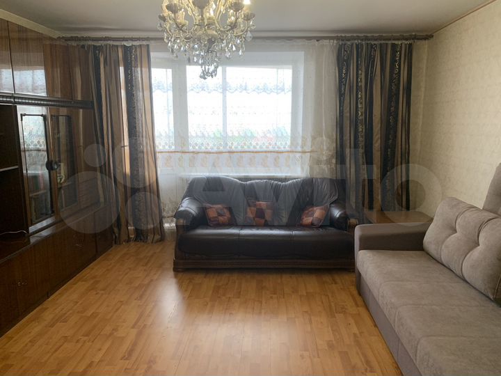 2-к. квартира, 68 м², 8/10 эт.