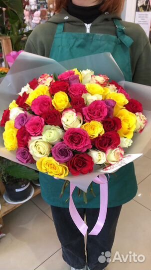 Розы микс, букет 51 шт с бесплатной доставкой