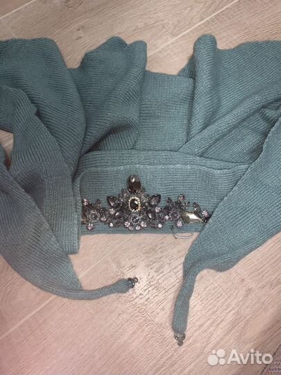 Тёплая косынка-платок на голову с камнями