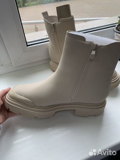 Ботинки челси женские