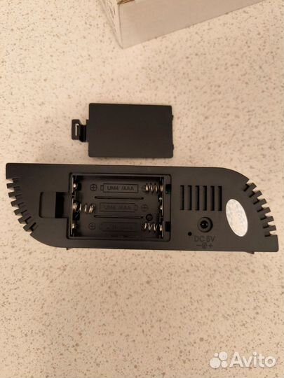 Светодиодные зеркальные часы с будильником