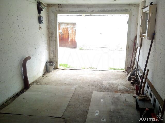 Гараж, > 30 м²