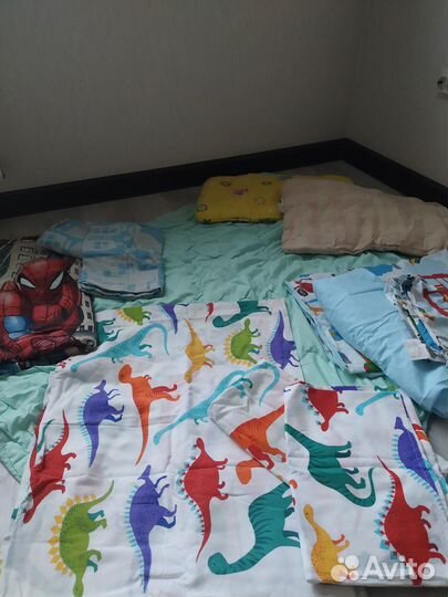Одеяло, подушки, компл пост детского белья 6 наим