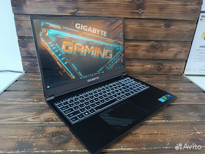 Игровой Gigabyte i5-13500H RTX 4060 8GB 16GB DDR5