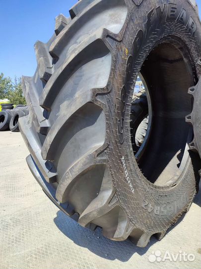 650/65R42 Goodyear