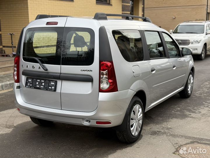 LADA Largus 1.6 МТ, 2024, 8 км