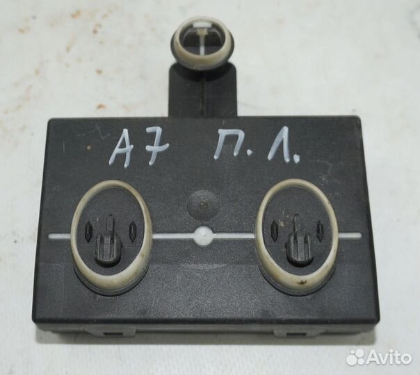 Блок комфорта (эбу) с двери Skoda Octavia А7