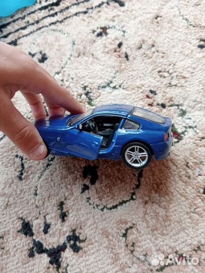 Металлическая машинка BMW